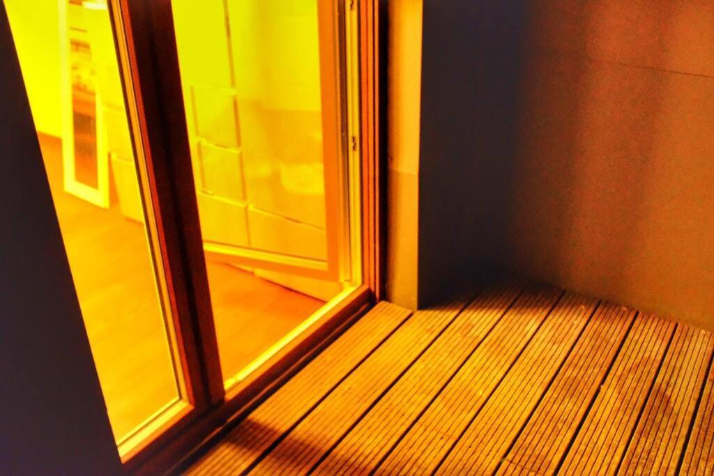Apartment Pwc, L'oreal, Deloitte, Messe In Der Naehe, Elade *